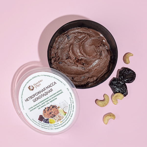 Нетворожная масса шоколадная с черносливом "НеМолоко Йогурт", 180г